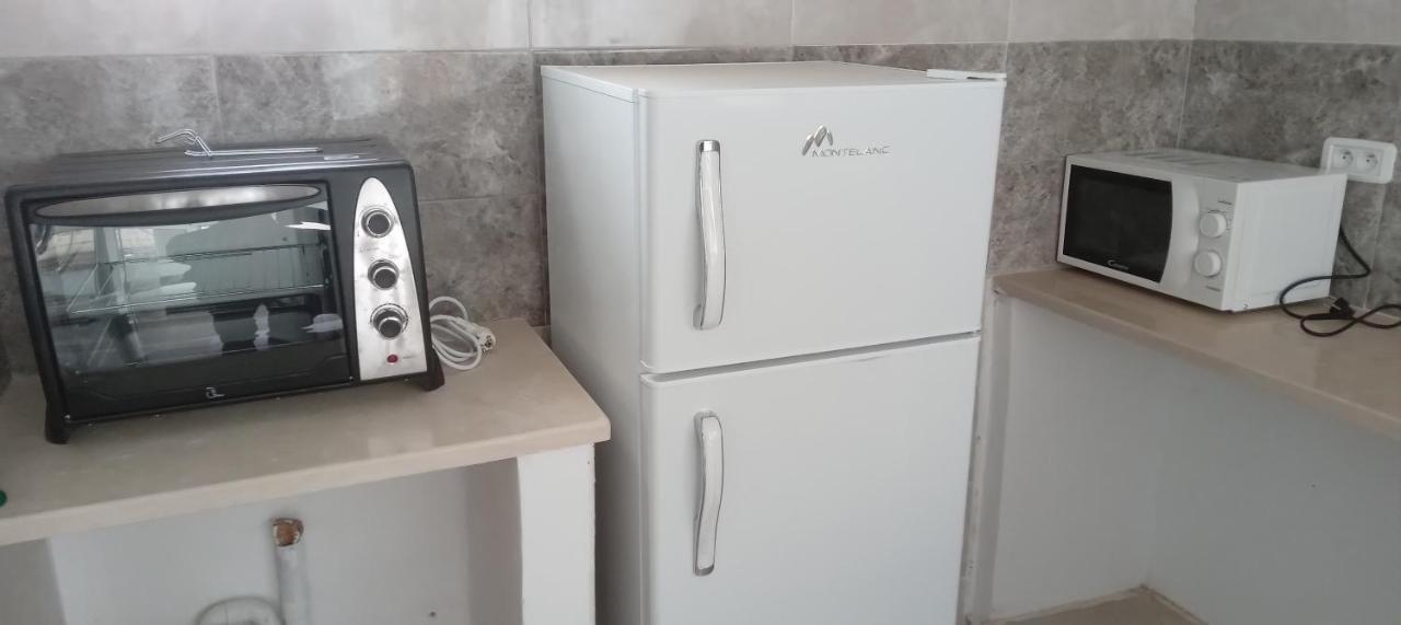 Studio, Cite La Gazelle ,Pas Jafar, Quartier Calme 10 Min De L'Aeroport Pres Du Technopark 外观 照片